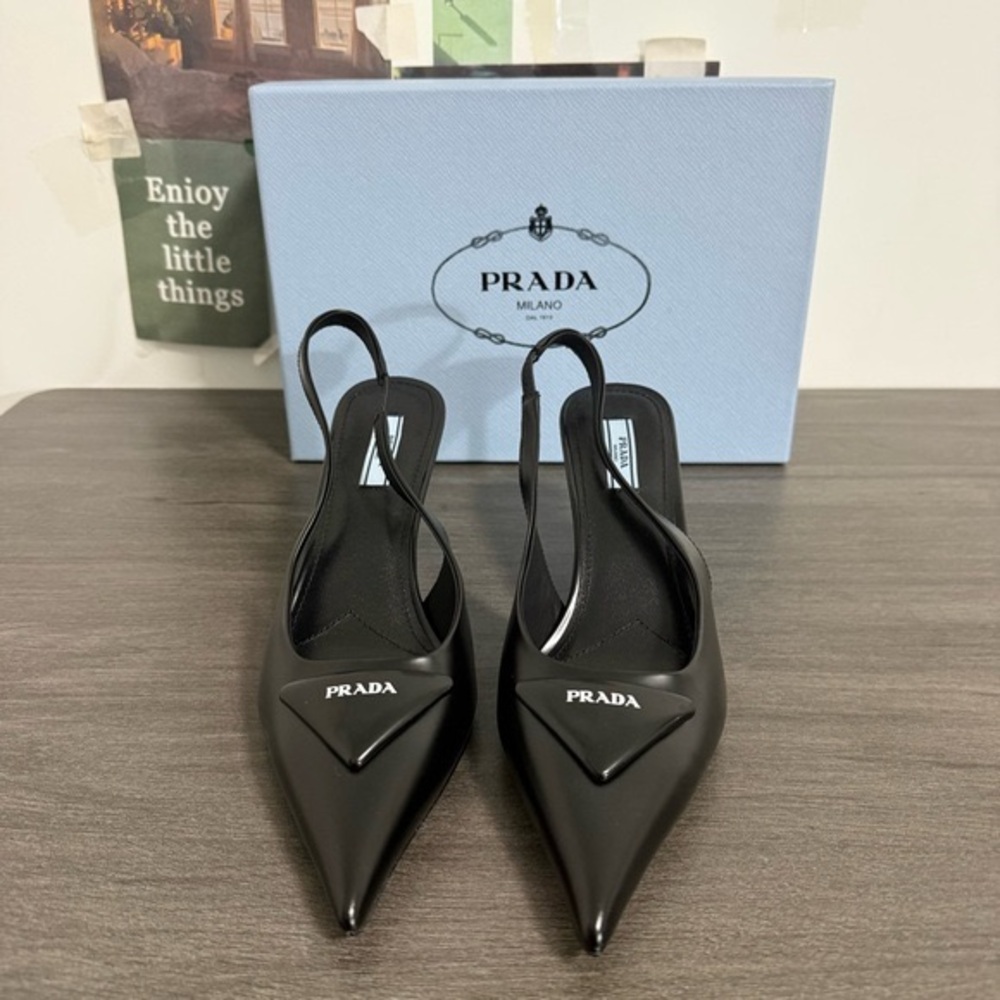 Prada heels - Picture 3 of 5